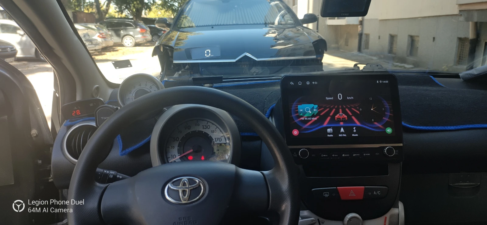 Toyota Aygo 1.0, снимка 12 - Автомобили и джипове - 56571574