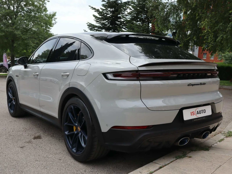 Porsche Cayenne Turbo E-Hybrid/Coupe/PCCB/PDCC Sport/PDLS+ /HuD/PE, снимка 5 - Автомобили и джипове - 51207570