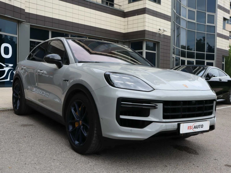 Porsche Cayenne Turbo E-Hybrid/Coupe/PCCB/PDCC Sport/PDLS+ /HuD/PE, снимка 3 - Автомобили и джипове - 51207570