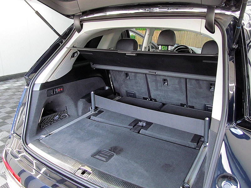 Audi Q7 7-MESTA/PANORAMA/ПОДГРЕВ ОБДУХВАНЕ СОБСТВЕН ЛИЗИНГ, снимка 11 - Автомобили и джипове - 52731543