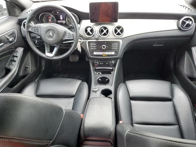 Mercedes-Benz GLA 250, снимка 8 - Автомобили и джипове - 48406641