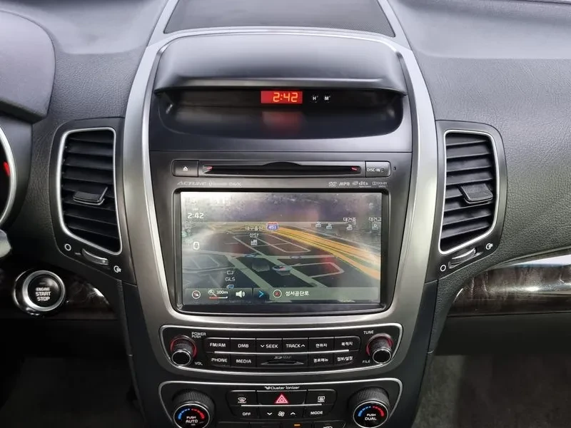 Kia Sorento, снимка 17 - Автомобили и джипове - 54832141
