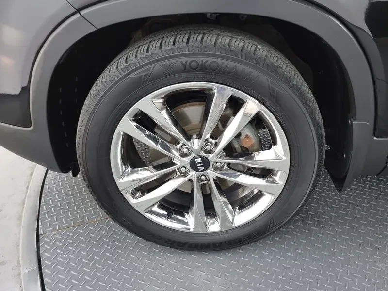 Kia Sorento, снимка 5 - Автомобили и джипове - 54832141