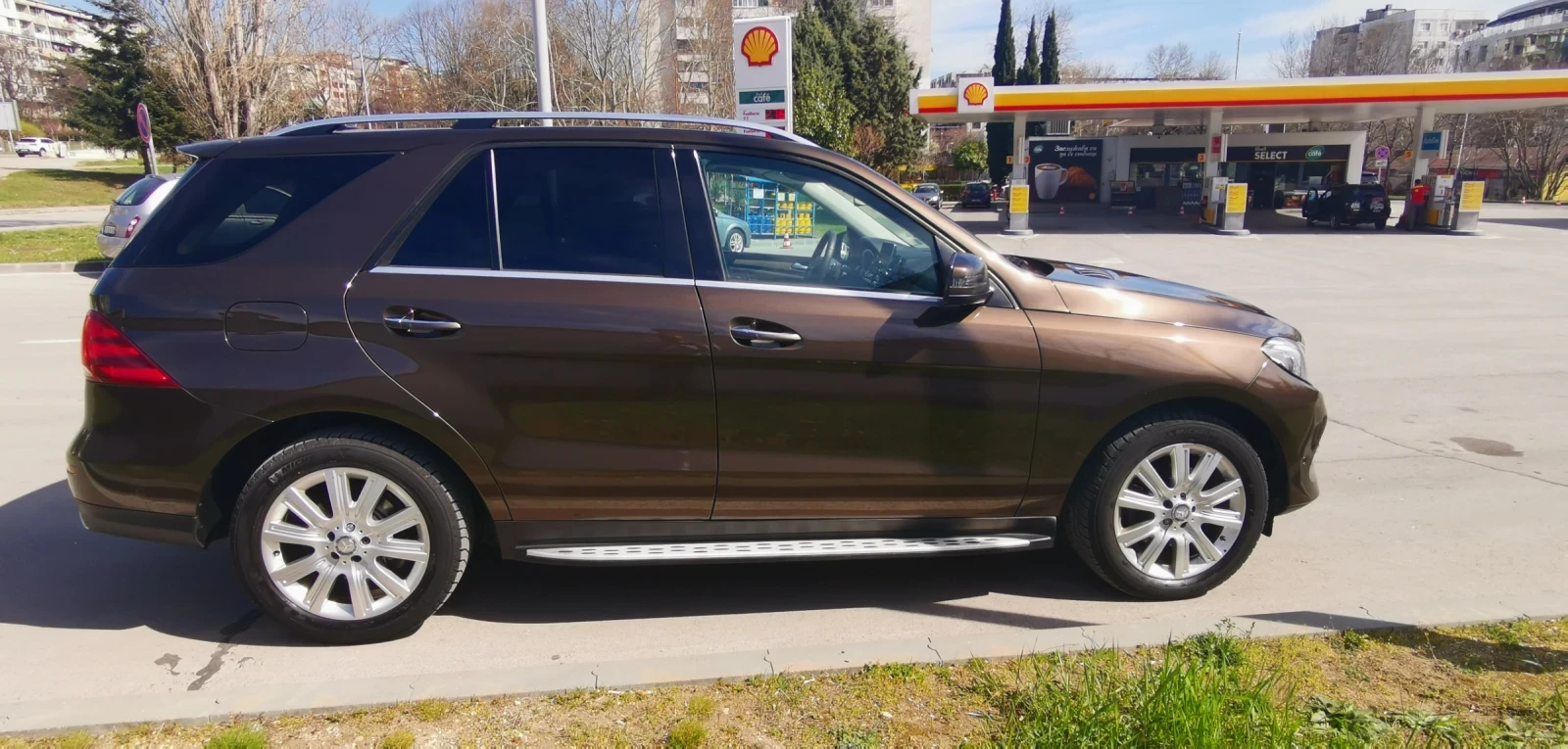 Mercedes-Benz GLE 350, снимка 12 - Автомобили и джипове - 44959158