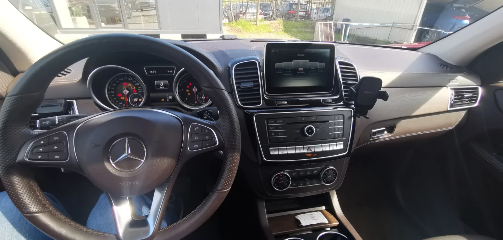 Mercedes-Benz GLE 350, снимка 10 - Автомобили и джипове - 44959158