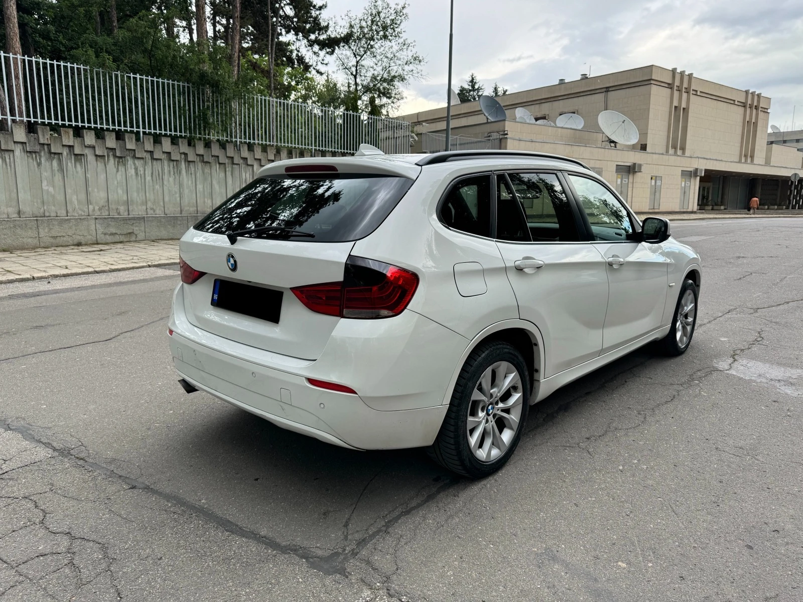 BMW X1 2.3d xDrive - изображение 5