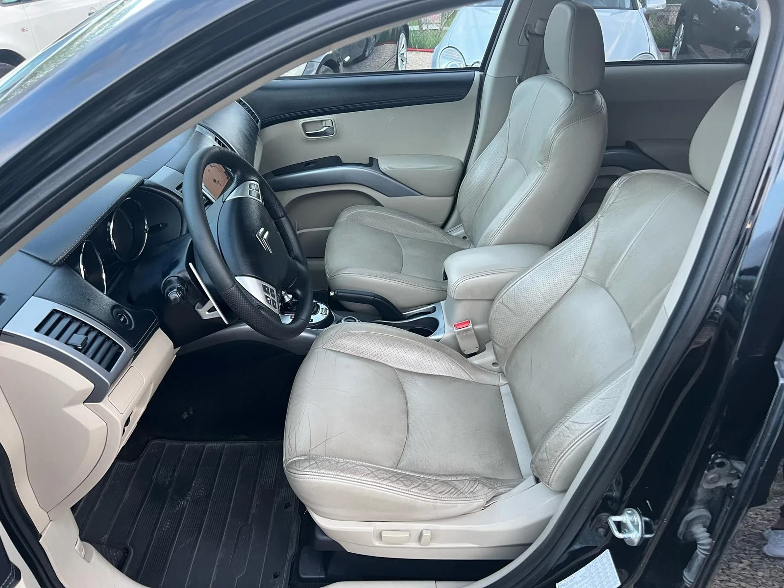 Citroen C-Crosser 2.2 HDI - изображение 4