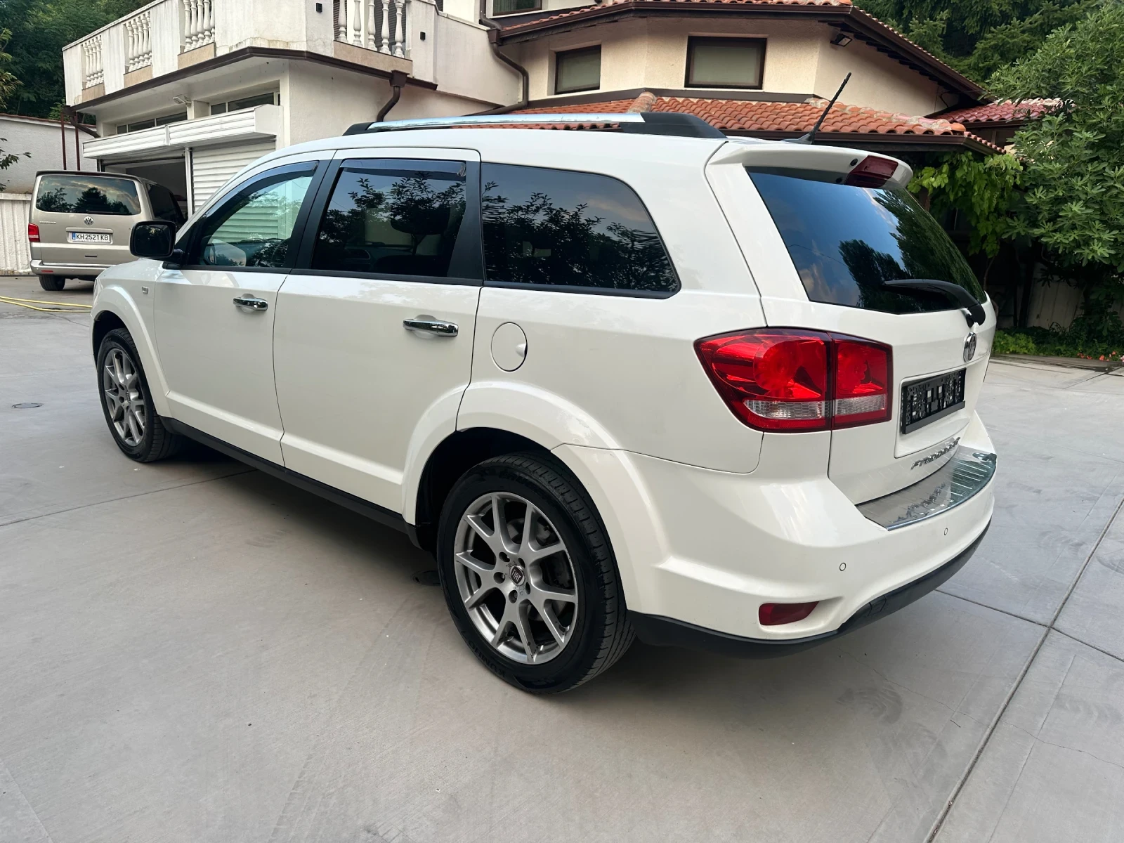 Fiat Freemont 2.0M-jet* 170к.с.* Navi* TV* 7места - изображение 2