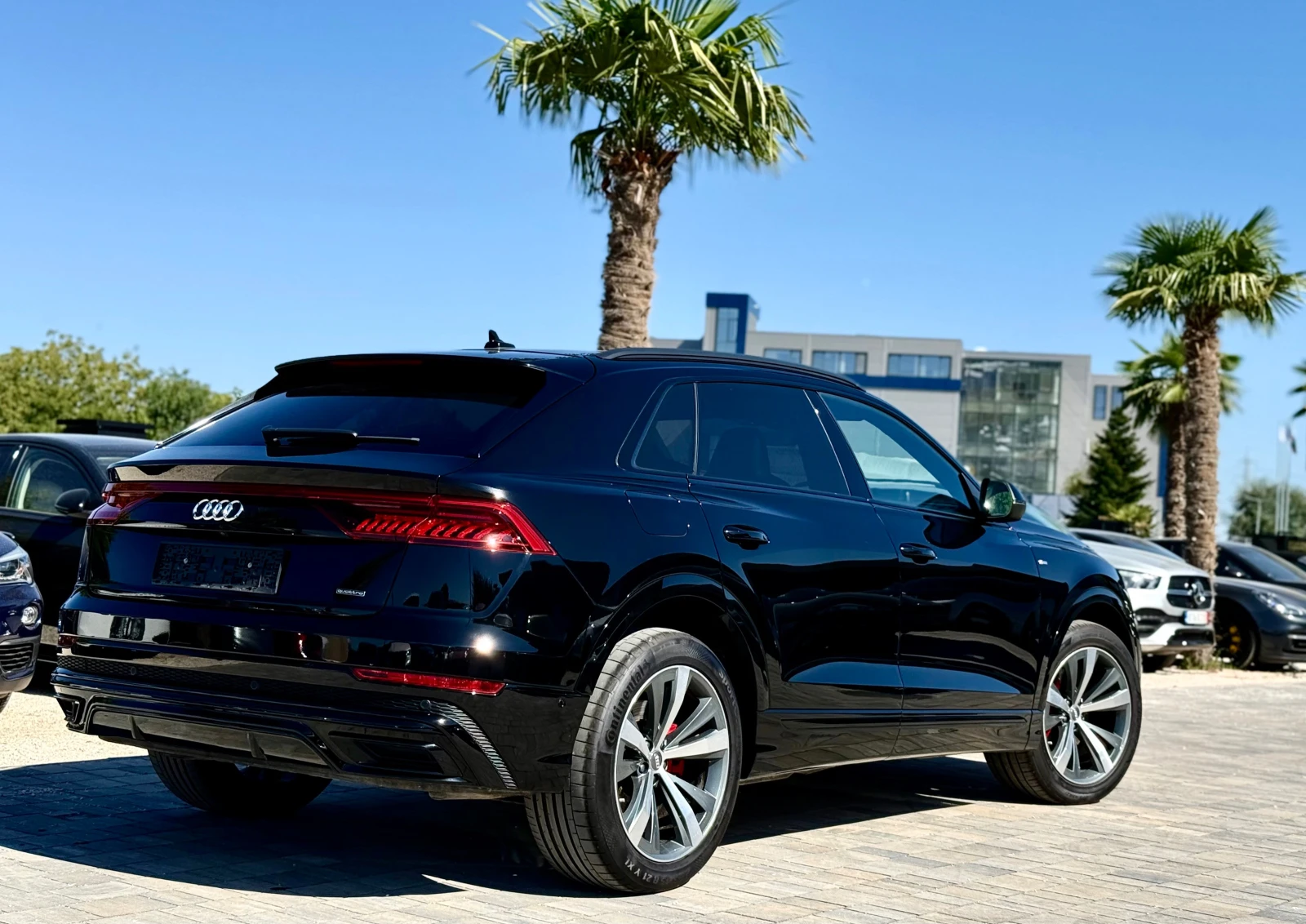 Audi Q8 3.0TDI* S-LINE* 2020г - изображение 9