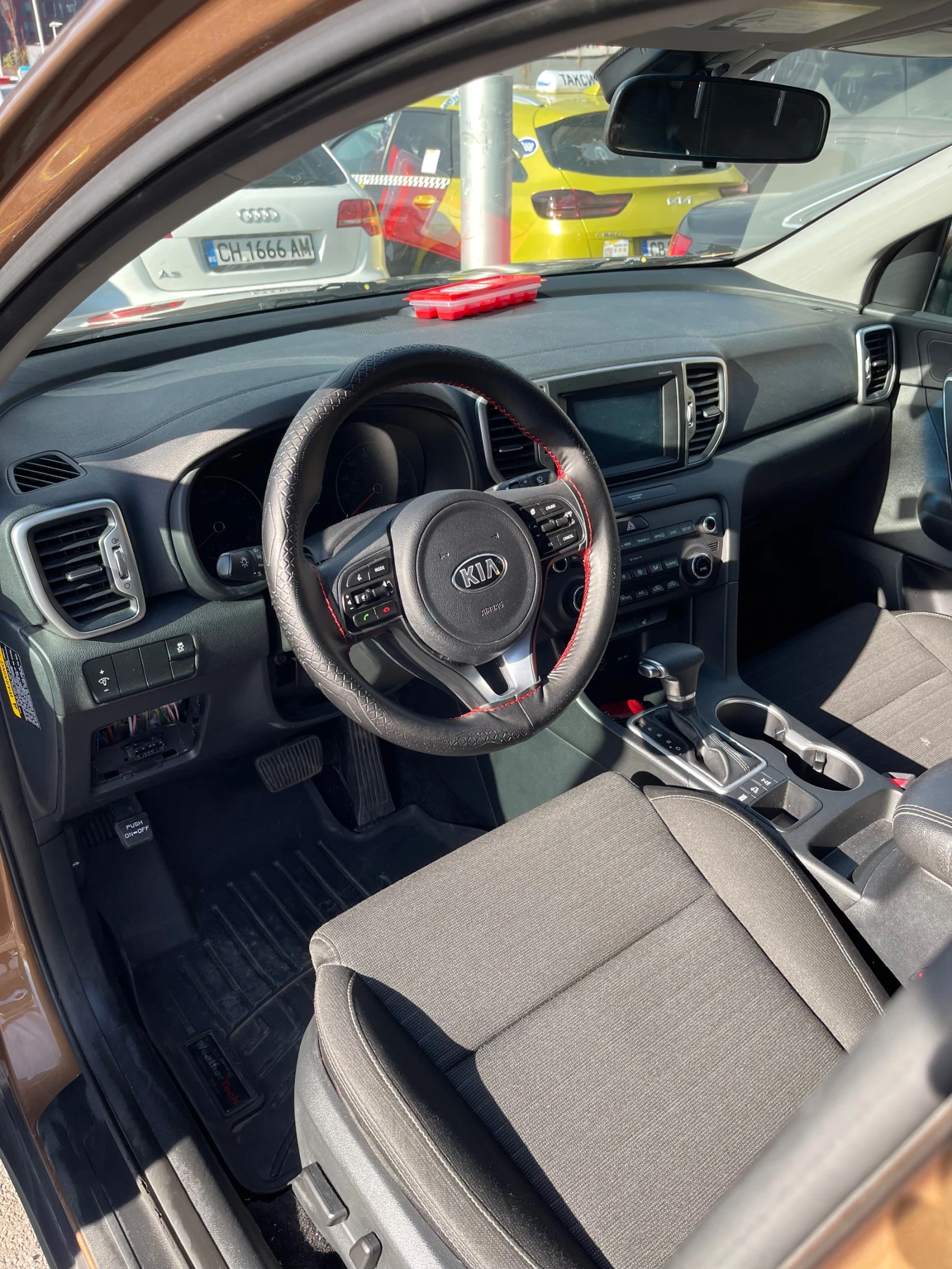 Kia Sportage  4х4 Автоматик Регистрирана  - изображение 7