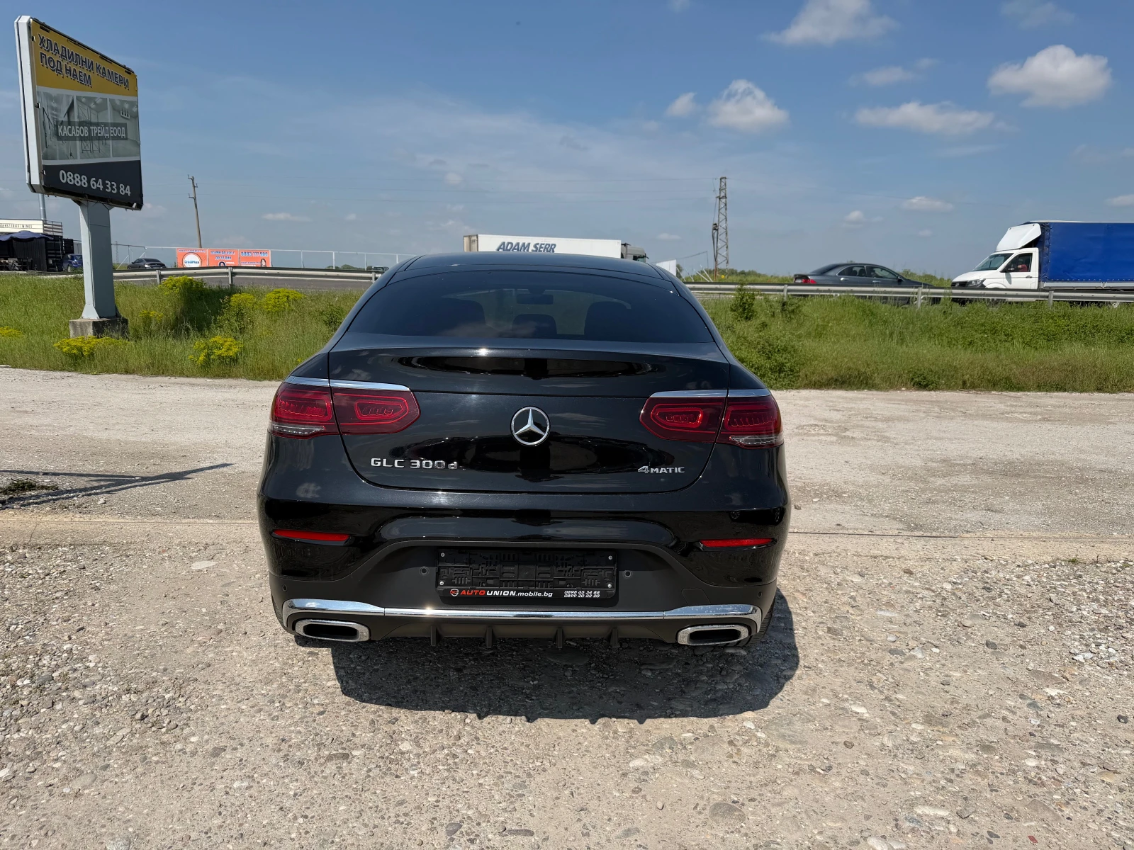 Mercedes-Benz GLC 300 AMG 4 MATIC(КАТО НОВА), снимка 6 - Автомобили и джипове - 54502265