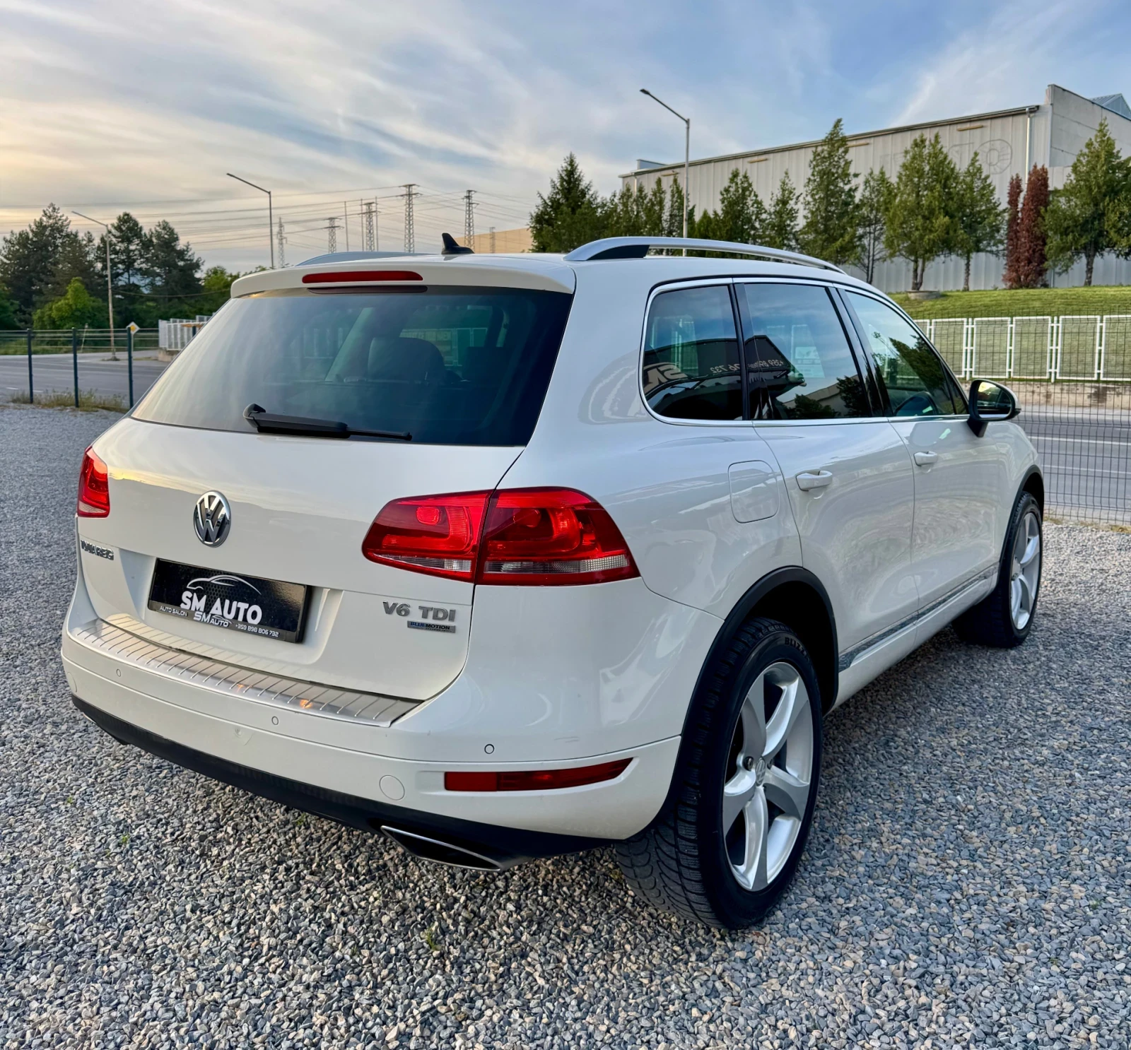 VW Touareg 3.0TDI 239, снимка 3 - Автомобили и джипове - 54610856