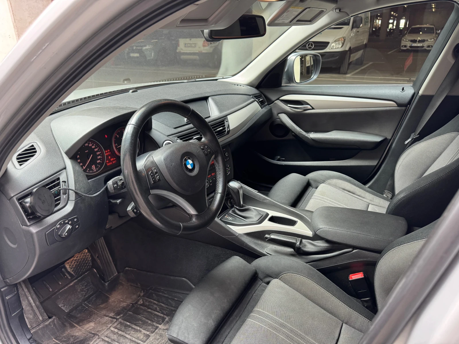BMW X1 2.0d xDrive, снимка 9 - Автомобили и джипове - 54742128