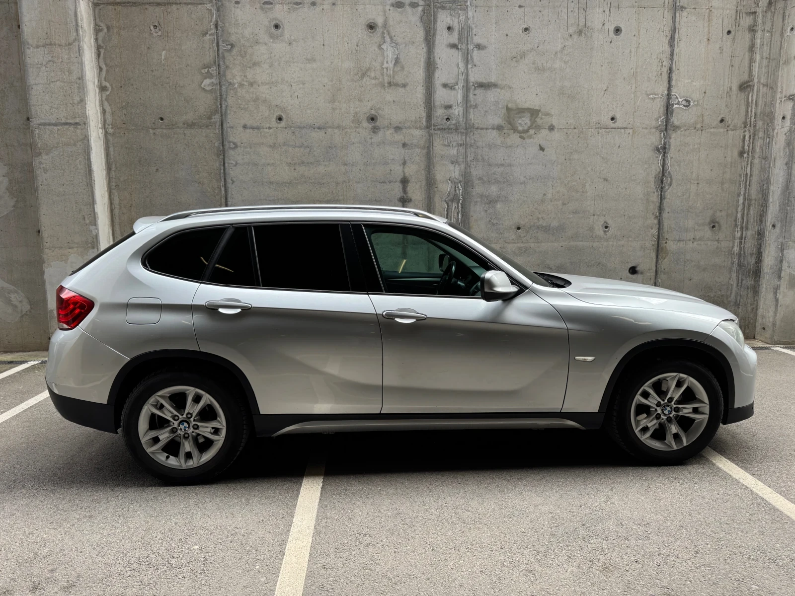 BMW X1 2.0d xDrive, снимка 3 - Автомобили и джипове - 54742128