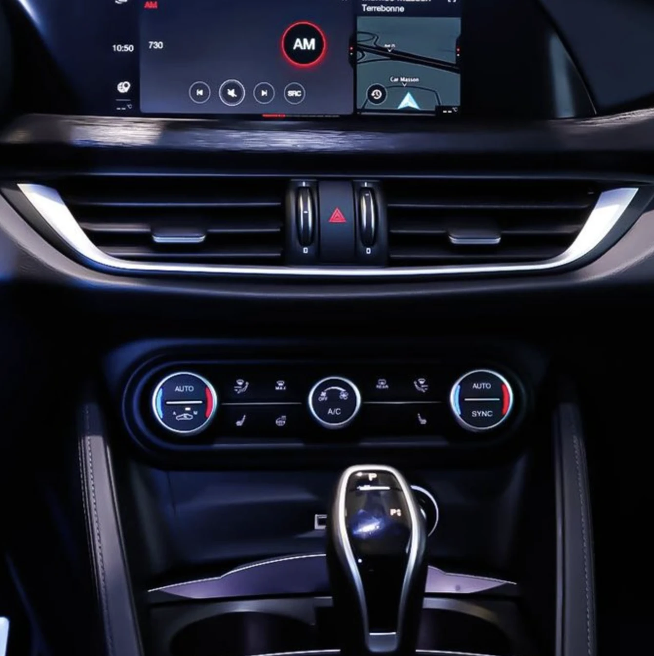 Alfa Romeo Stelvio SPRINT* DISTRONIC* ПАНОРАМА* ПОДГРЕВ* КАМЕРА* КЕЙЛ, снимка 8 - Автомобили и джипове - 54982228