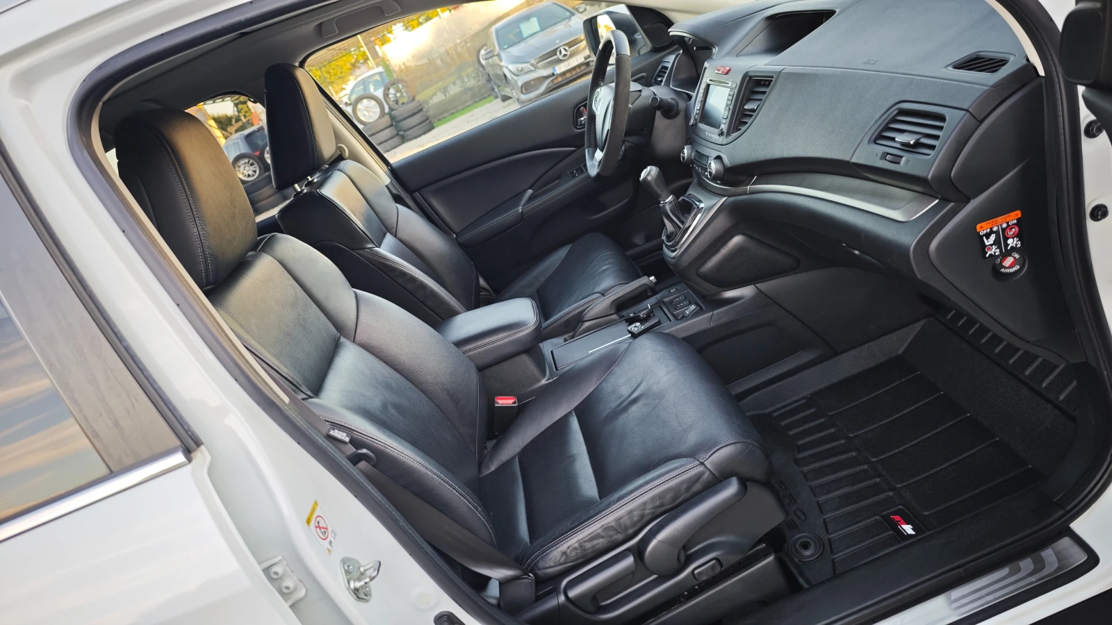 Honda Cr-v NAV-БЪЛГАРСКИ/8RAM/8ЯДР ANDROID/РОЛБ/СПОЙЛ/СТЕПЕНК, снимка 10 - Автомобили и джипове - 55929137