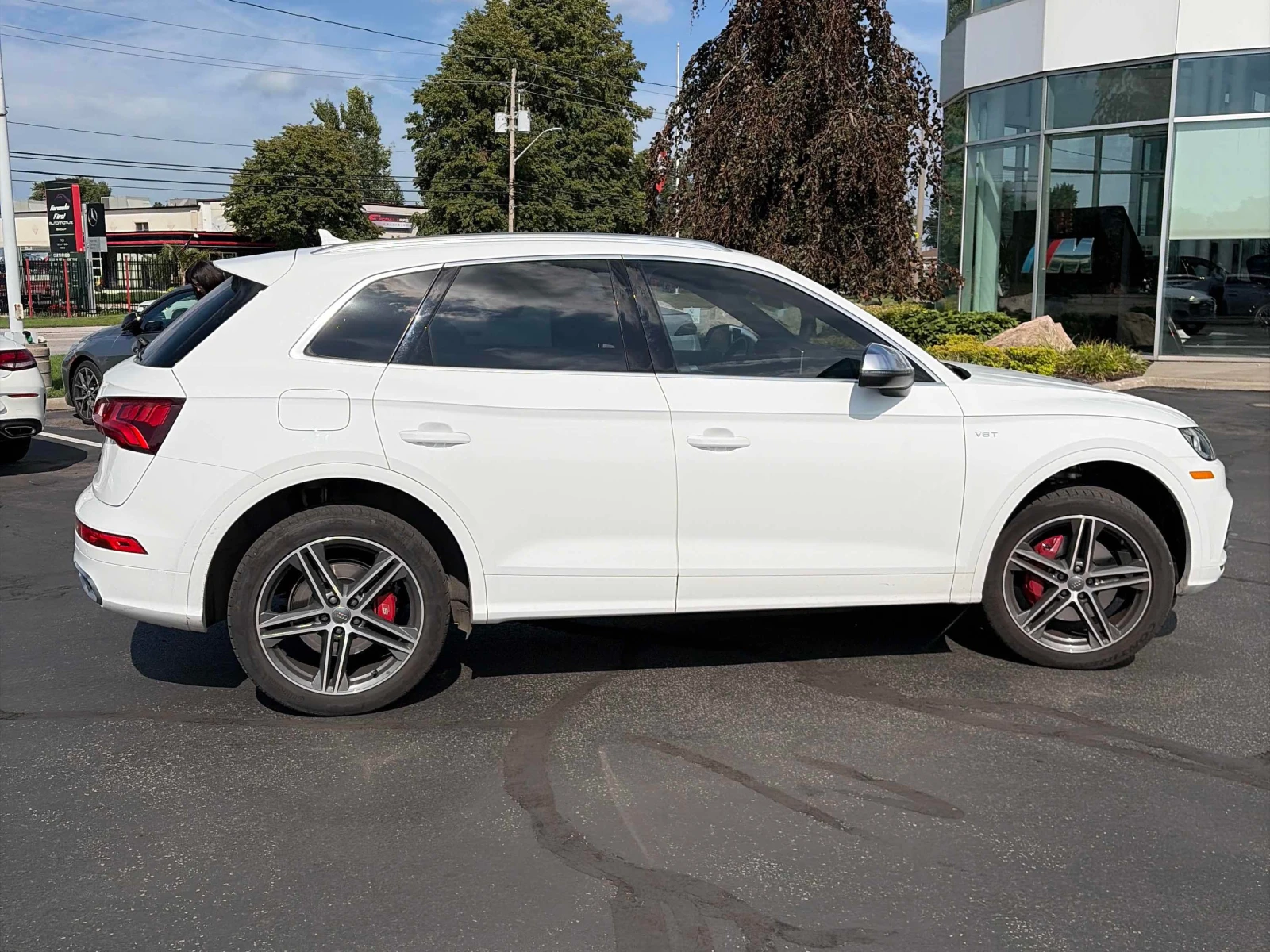 Audi SQ5 * Progressiv * CARFAX * БЕЗ ПЪРВОНАЧАЛНА ВНОСКА, снимка 3 - Автомобили и джипове - 56056618