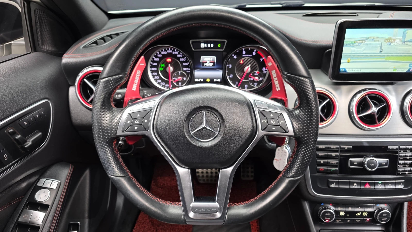 Mercedes-Benz GLA 45 AMG 4Matic, снимка 12 - Автомобили и джипове - 56211230