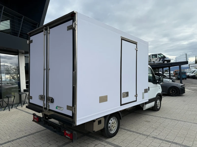 Iveco Daily 35S14 Хладилен + Клима 3.42м. , снимка 7 - Бусове и автобуси - 52379821