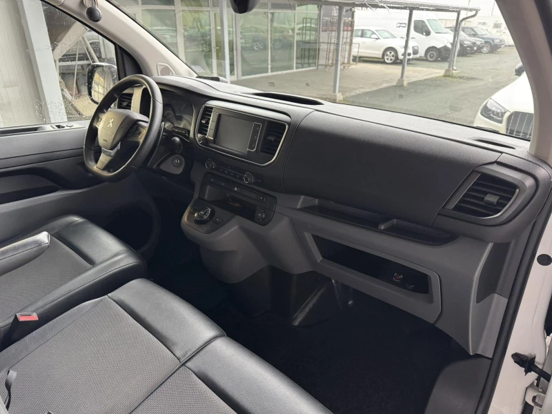 Peugeot Expert 2.0* 177ps* ХЛАДИЛЕН* НАВИ* ПАРКТРОНИК, снимка 13 - Бусове и автобуси - 53110569