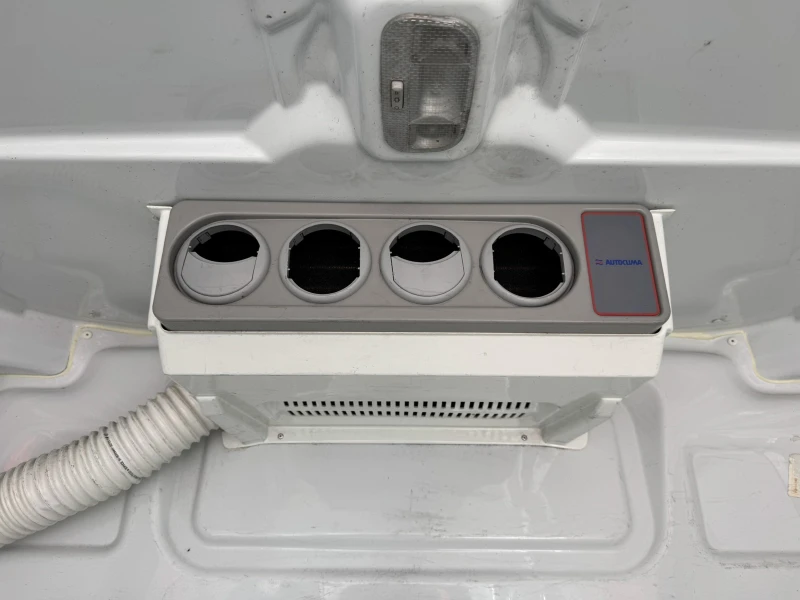 Peugeot Expert 2.0* 177ps* ХЛАДИЛЕН* НАВИ* ПАРКТРОНИК, снимка 10 - Бусове и автобуси - 53110569