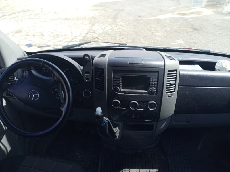 Mercedes-Benz Sprinter 211, снимка 9 - Бусове и автобуси - 53352204