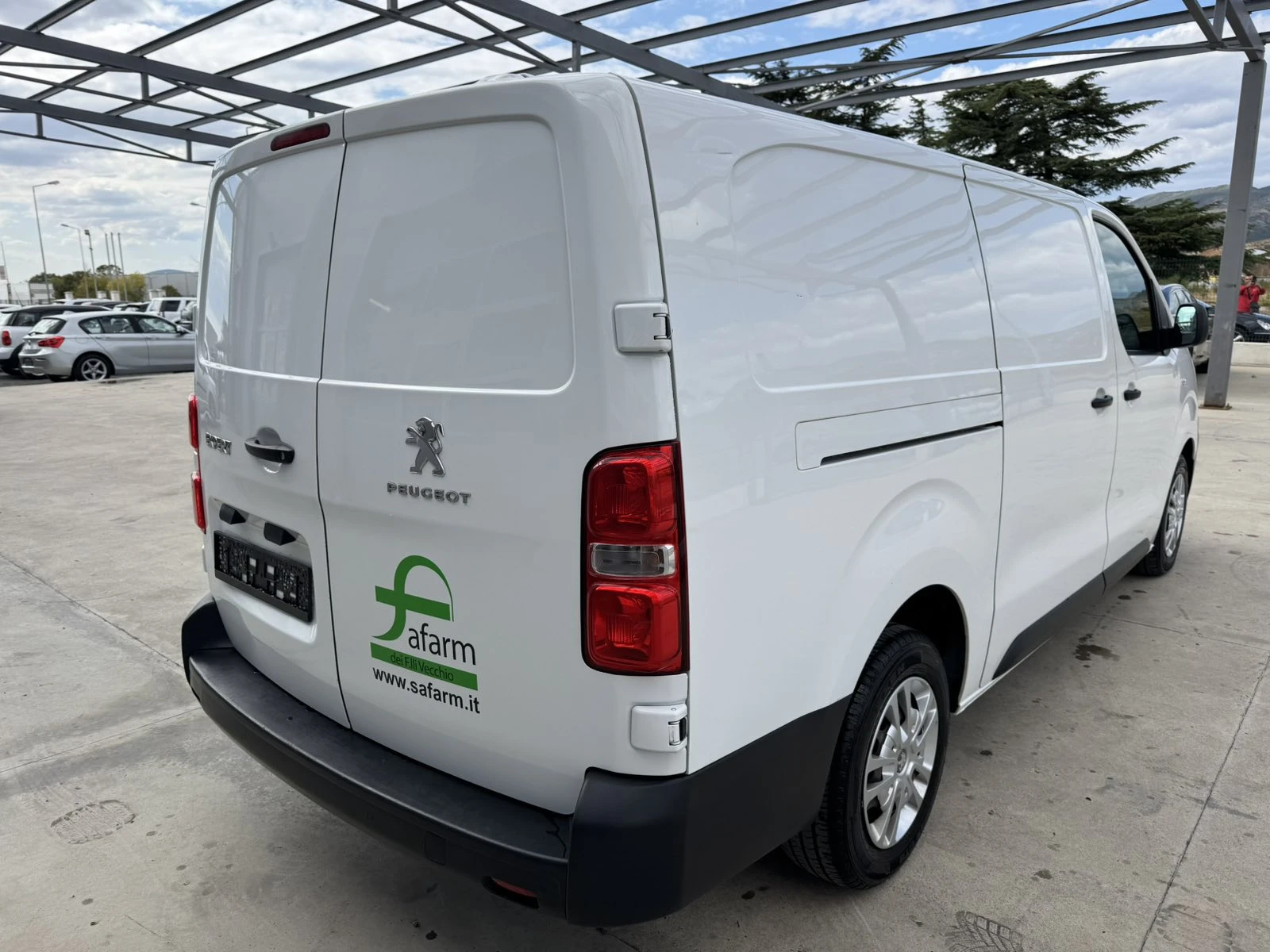 Peugeot Expert 2.0* 177ps* ХЛАДИЛЕН* НАВИ* ПАРКТРОНИК - изображение 5