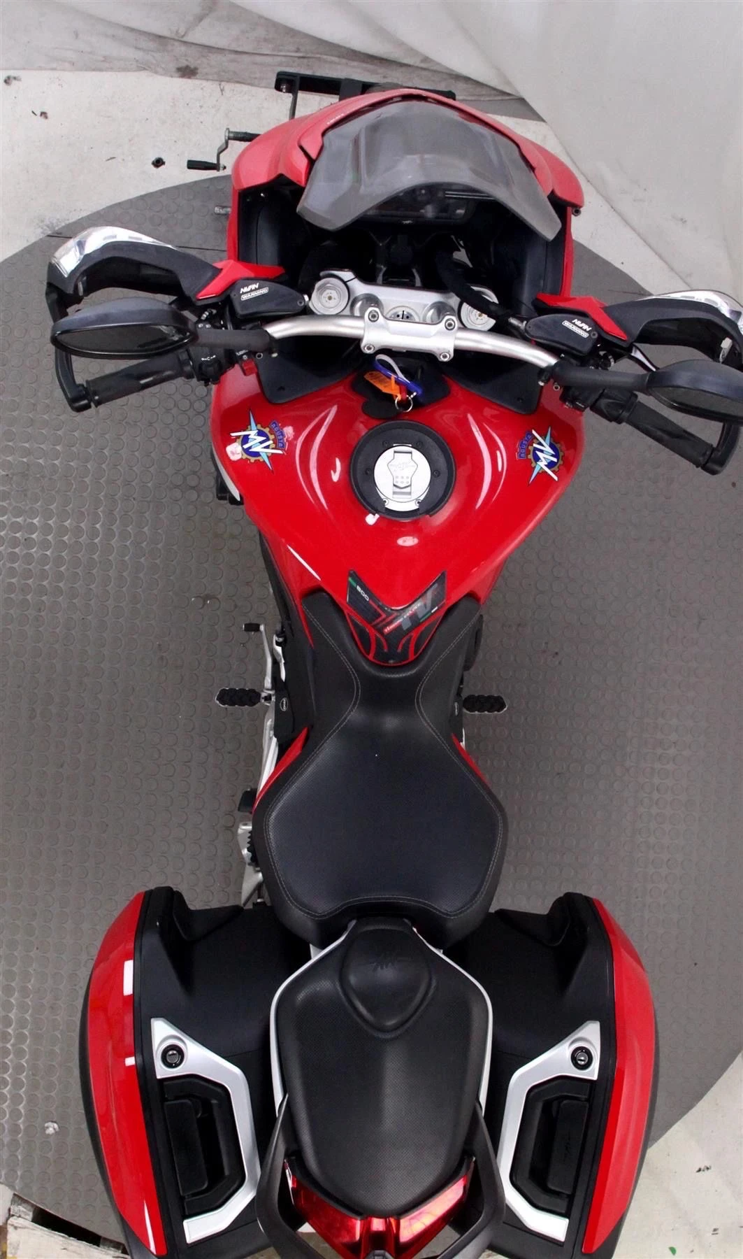MV Agusta 800, снимка 7 - Мотоциклети и мототехника - 54455651