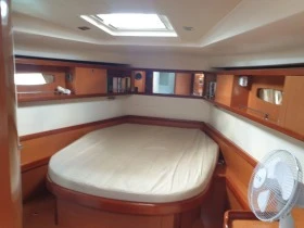 Ветроходна лодка Beneteau Oceanis 50, снимка 14 - Воден транспорт - 49586648