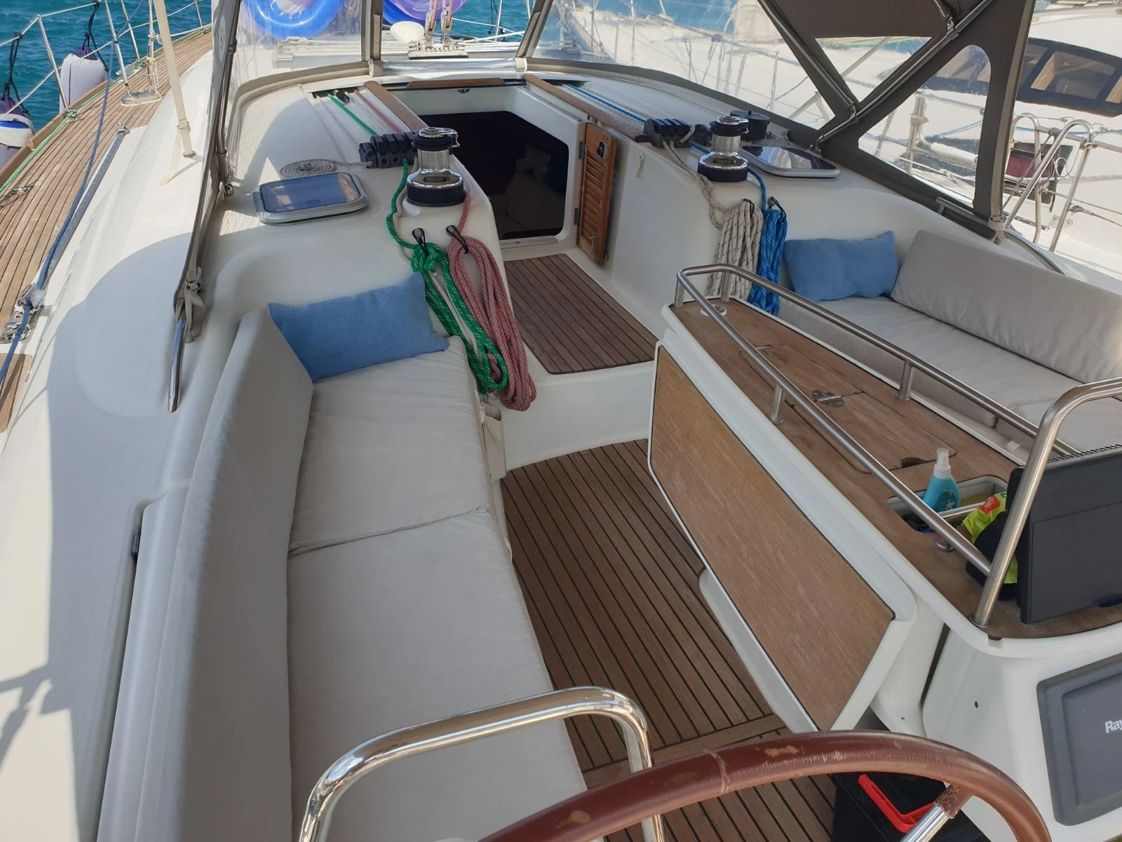 Ветроходна лодка Beneteau Oceanis 50 - изображение 7