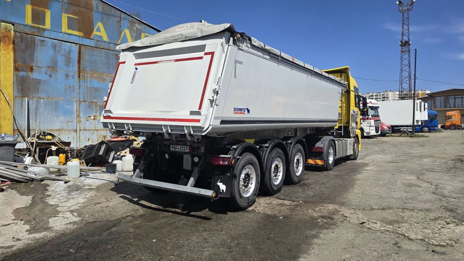 Полуремарке Schmitz 38 куб. / тара 5060 кг.