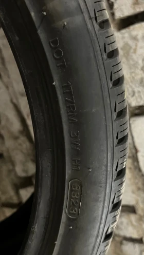 Гуми Зимни 255/35R18, снимка 5