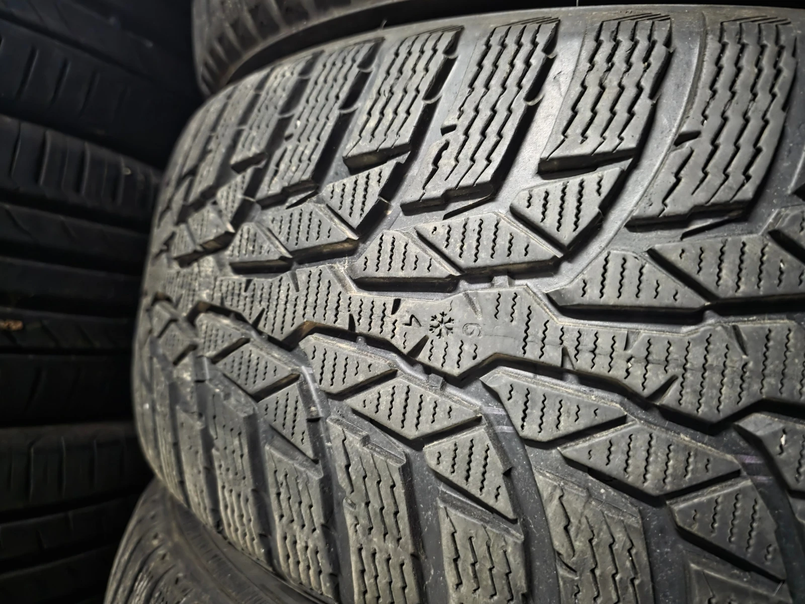���� 215/55R17 | Mobile.bg � ����������� 2