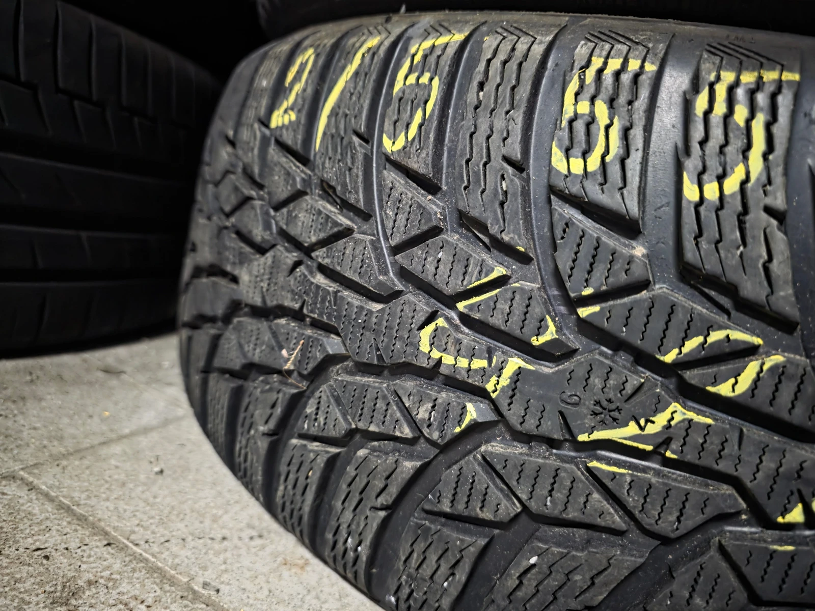 ���� 215/55R17 | Mobile.bg � ����������� 4