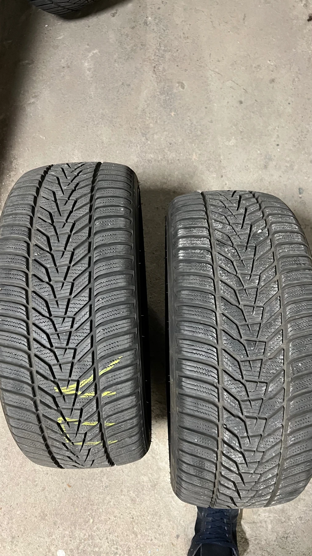 Гуми Зимни 255/35R18, снимка 8 - Гуми и джанти - 55920450