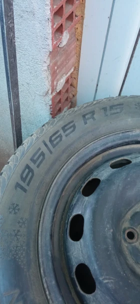 Гуми с джанти Vredestein 195/65R15, снимка 4 - Гуми и джанти - 52656980
