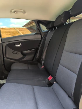 Hyundai I30 Здрав и надежден , снимка 11