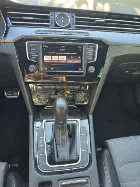 VW Passat R Line / Dynamic Light Assist - 26500 лв. - 14874837 9