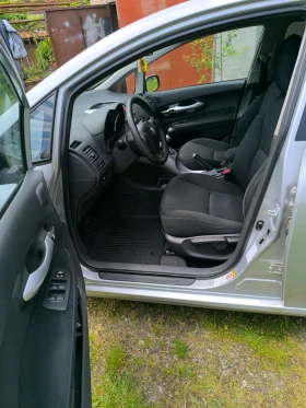 Toyota Auris 1.6 | Mobile.bg � ����� ������ 14