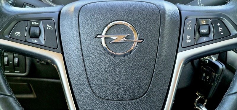 Opel Astra, снимка 11 - Автомобили и джипове - 45222859