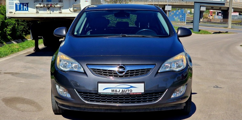 Opel Astra, снимка 1 - Автомобили и джипове - 45222859