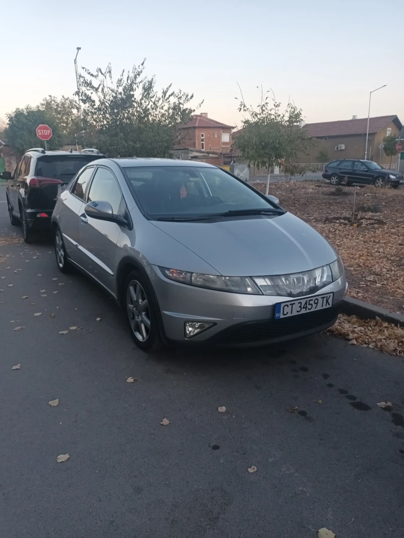 Honda Civic 1.8i, снимка 1 - Автомобили и джипове - 47908983