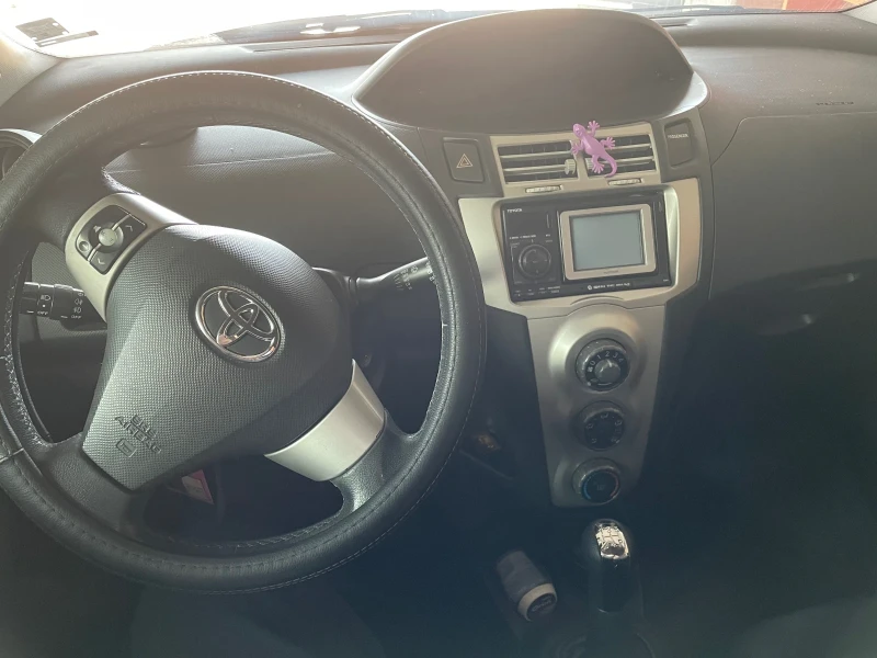 Toyota Yaris, снимка 4 - Автомобили и джипове - 49115640