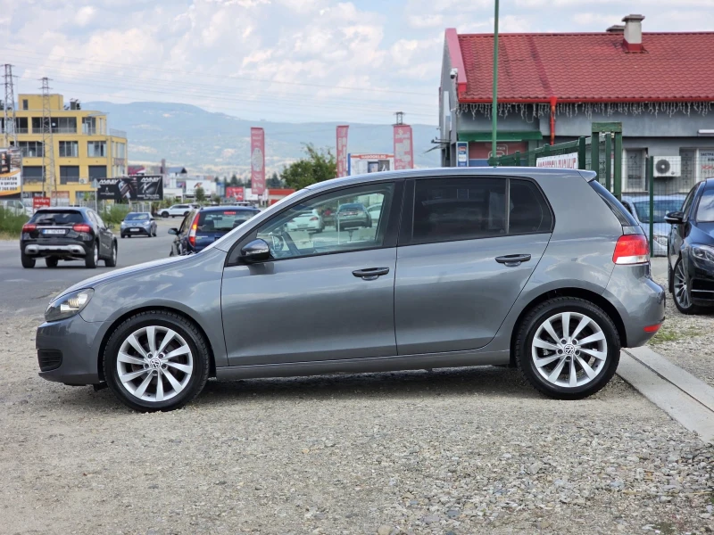 VW Golf 1.6i ГАЗ 102hp НАВИ КАМЕРА, снимка 2 - Автомобили и джипове - 51434439