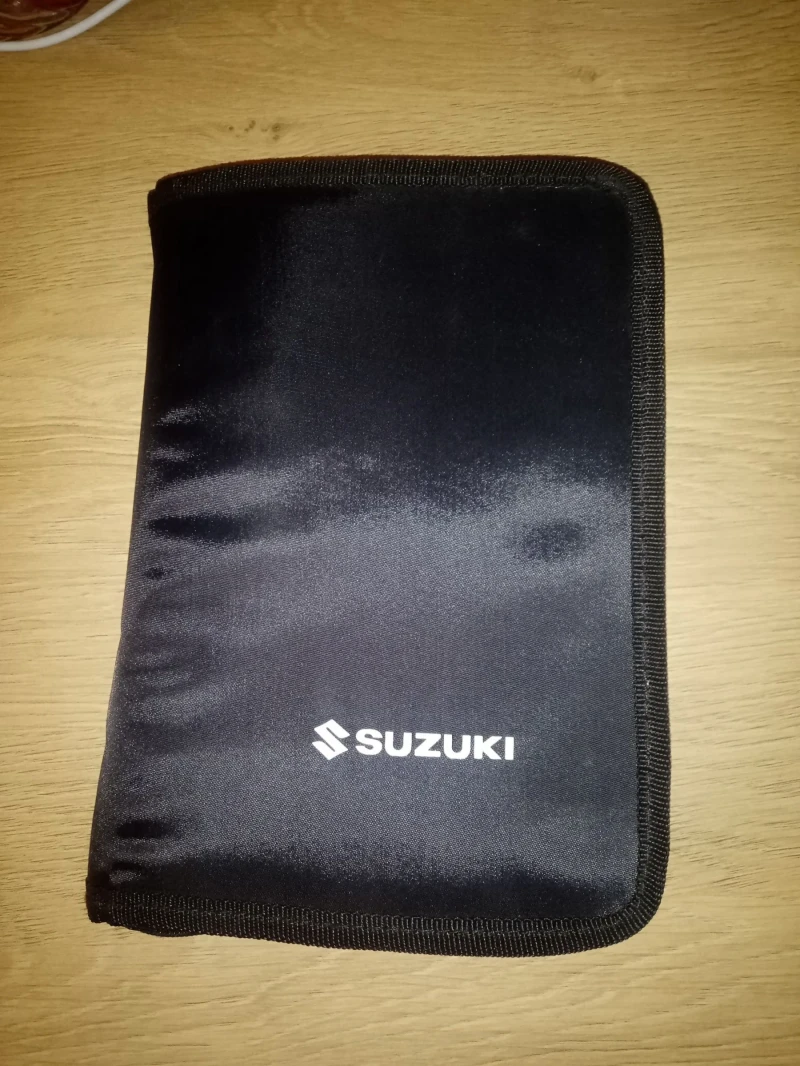 Suzuki Swift 1.3 Сервизна история, реални км!, снимка 10 - Автомобили и джипове - 52373711