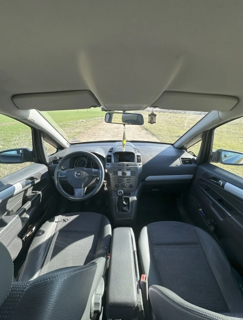 Opel Zafira, снимка 8 - Автомобили и джипове - 52437434