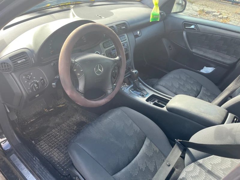 Mercedes-Benz C 270, снимка 4 - Автомобили и джипове - 52666447
