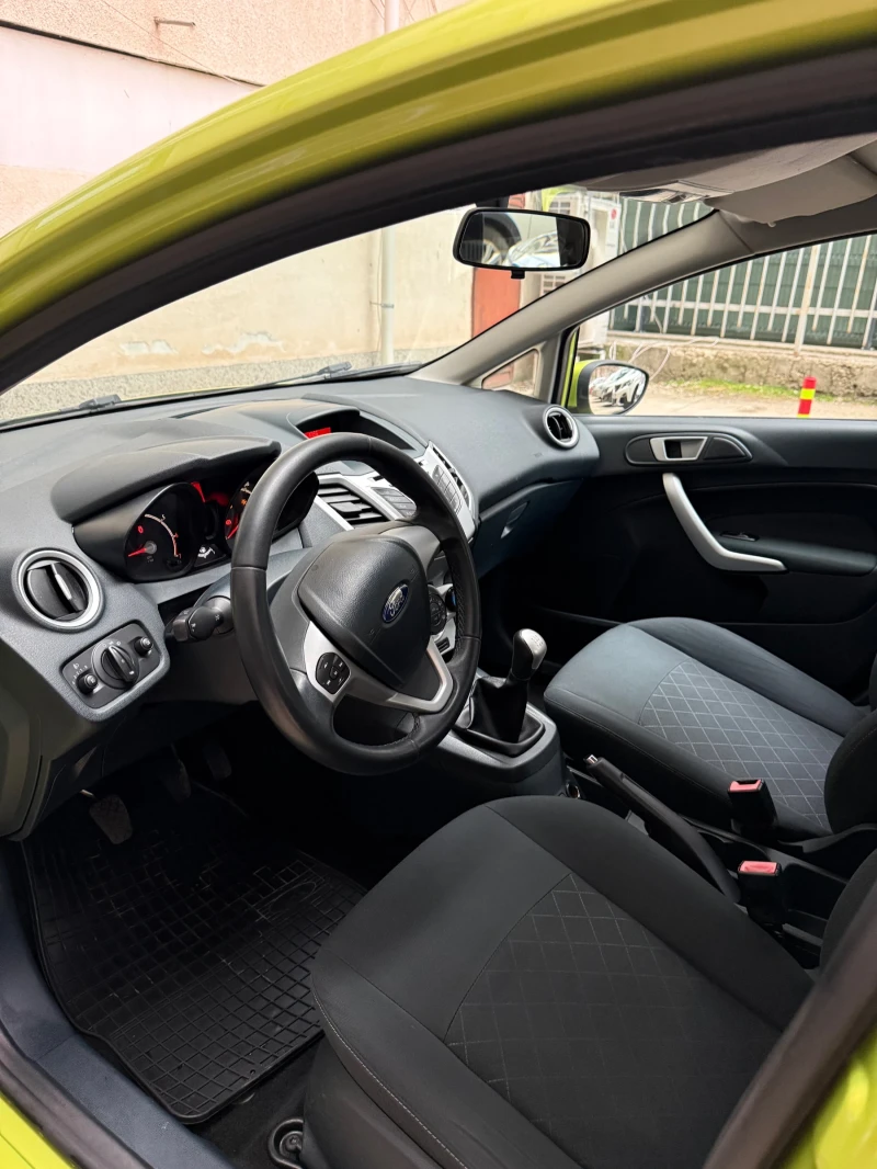 Ford Fiesta, снимка 11 - Автомобили и джипове - 53439419