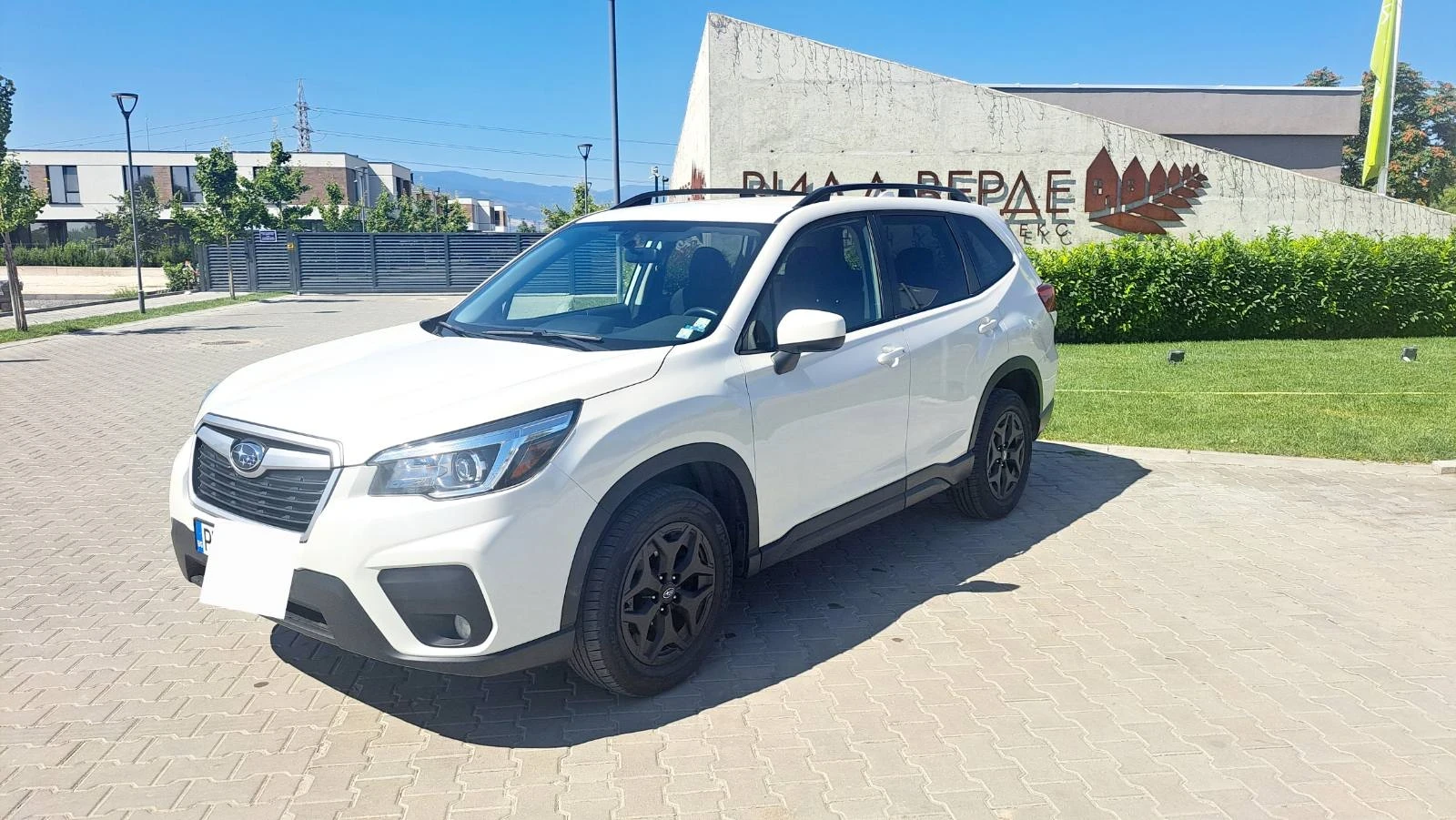 Subaru Forester 2.5i 182к.с. нов внос - изображение 2