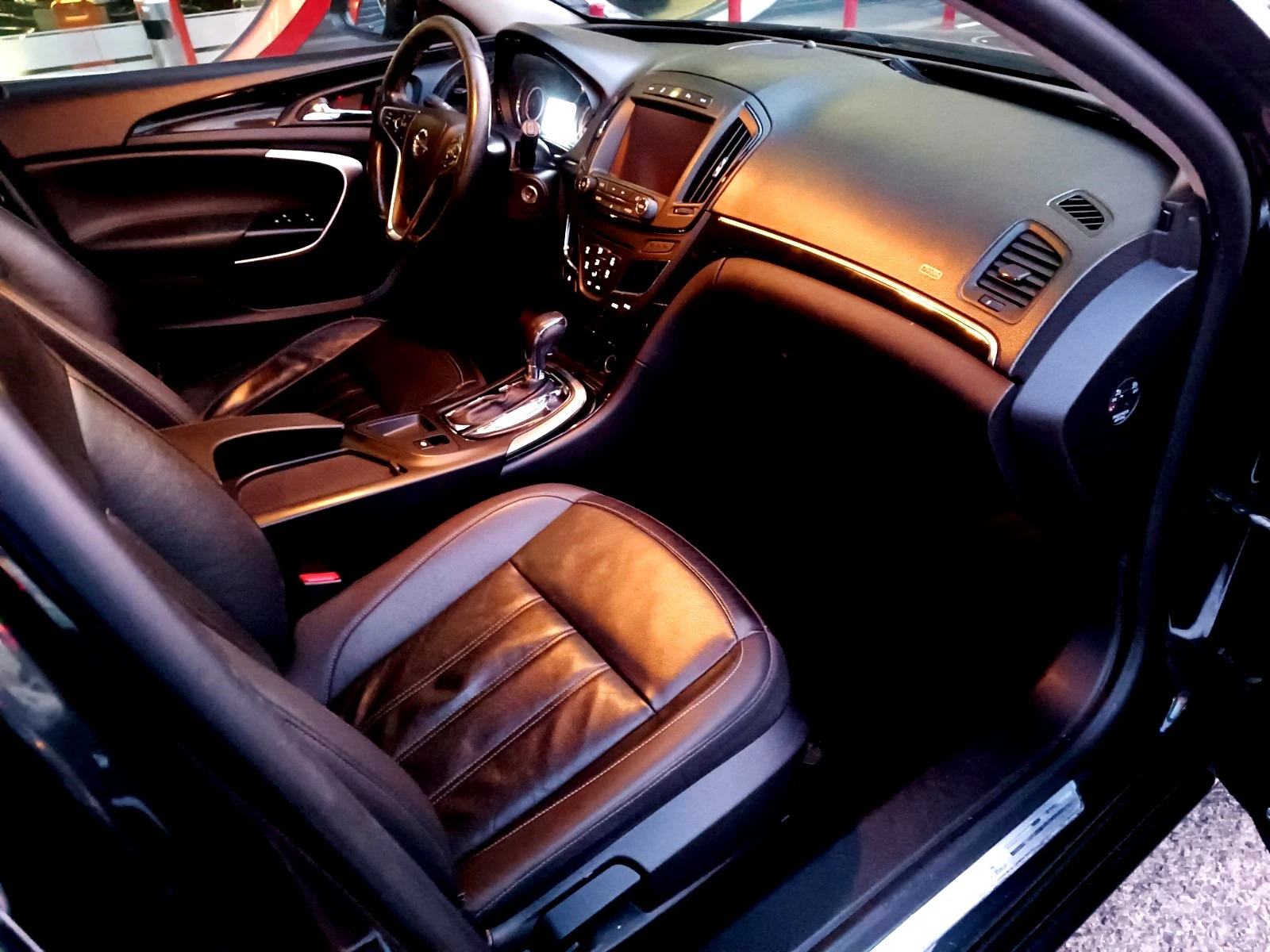 Opel Insignia 2.0 CDTi Sport Tourer Auto 4x4  | Mobile.bg   12